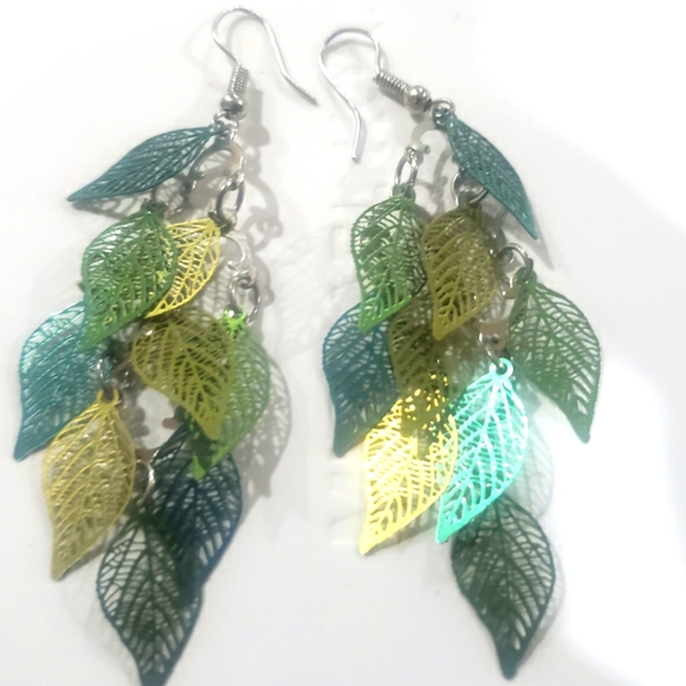 Earings - Picture 4 of 7